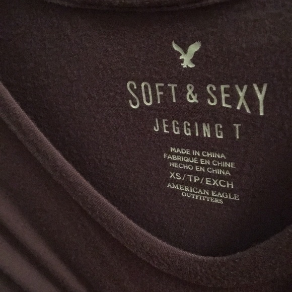 American Eagle Maroon Long Sleeve Top - Picture 2 of 2